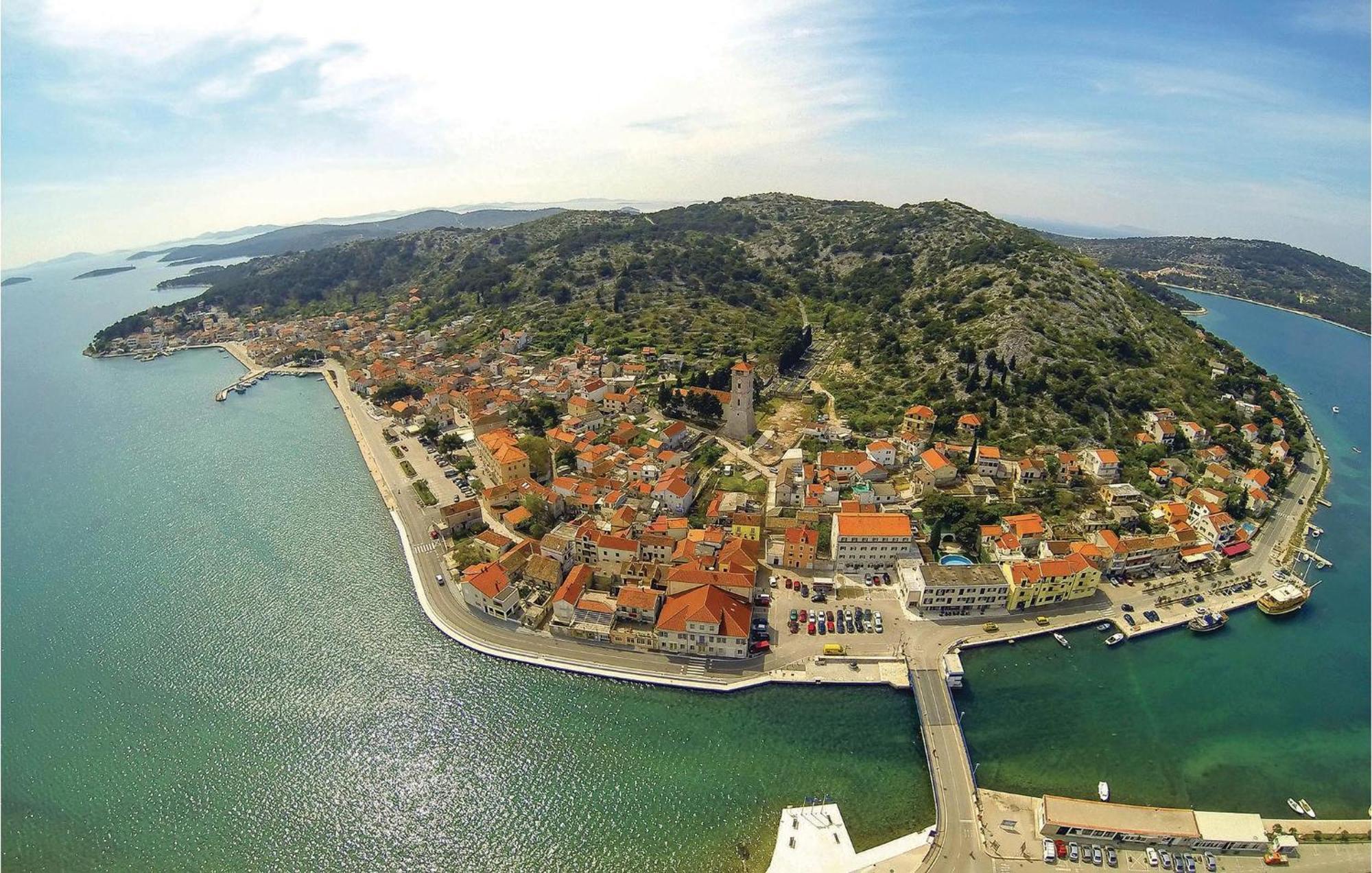 Gorgeous Apartment In Tisno With Kitchen Esterno foto